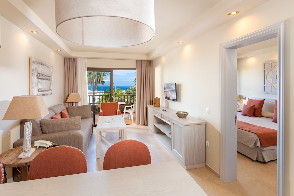 CLUB AMBASSADOR APARTAMENTOS 19/36