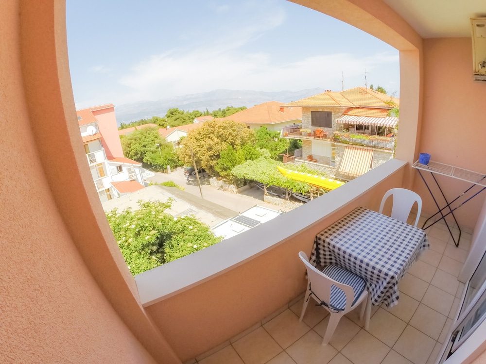 Villa Midea 43/50
