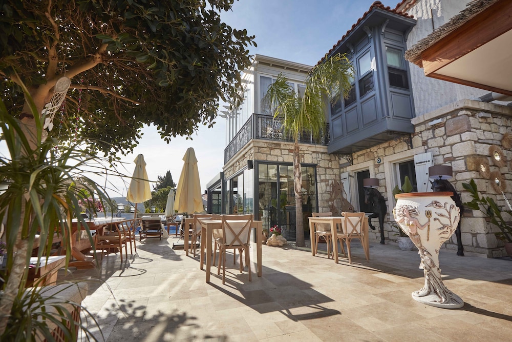 Alabora Otel Alacati 30/50