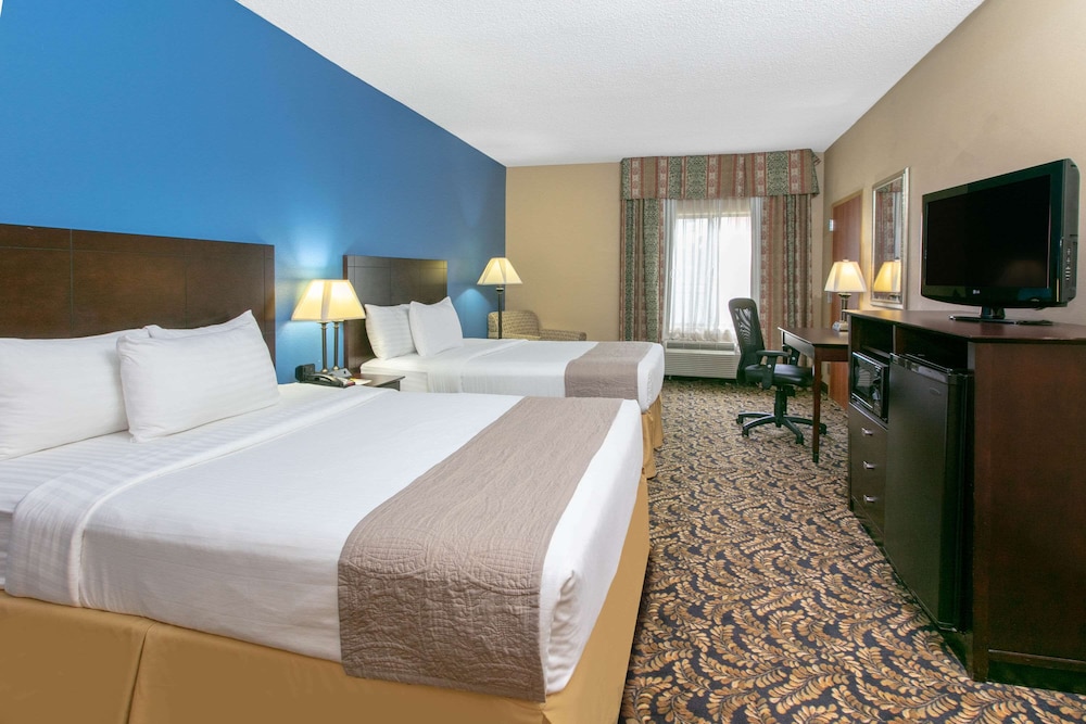 Days Inn By Wyndham Tulsa Central 20/42