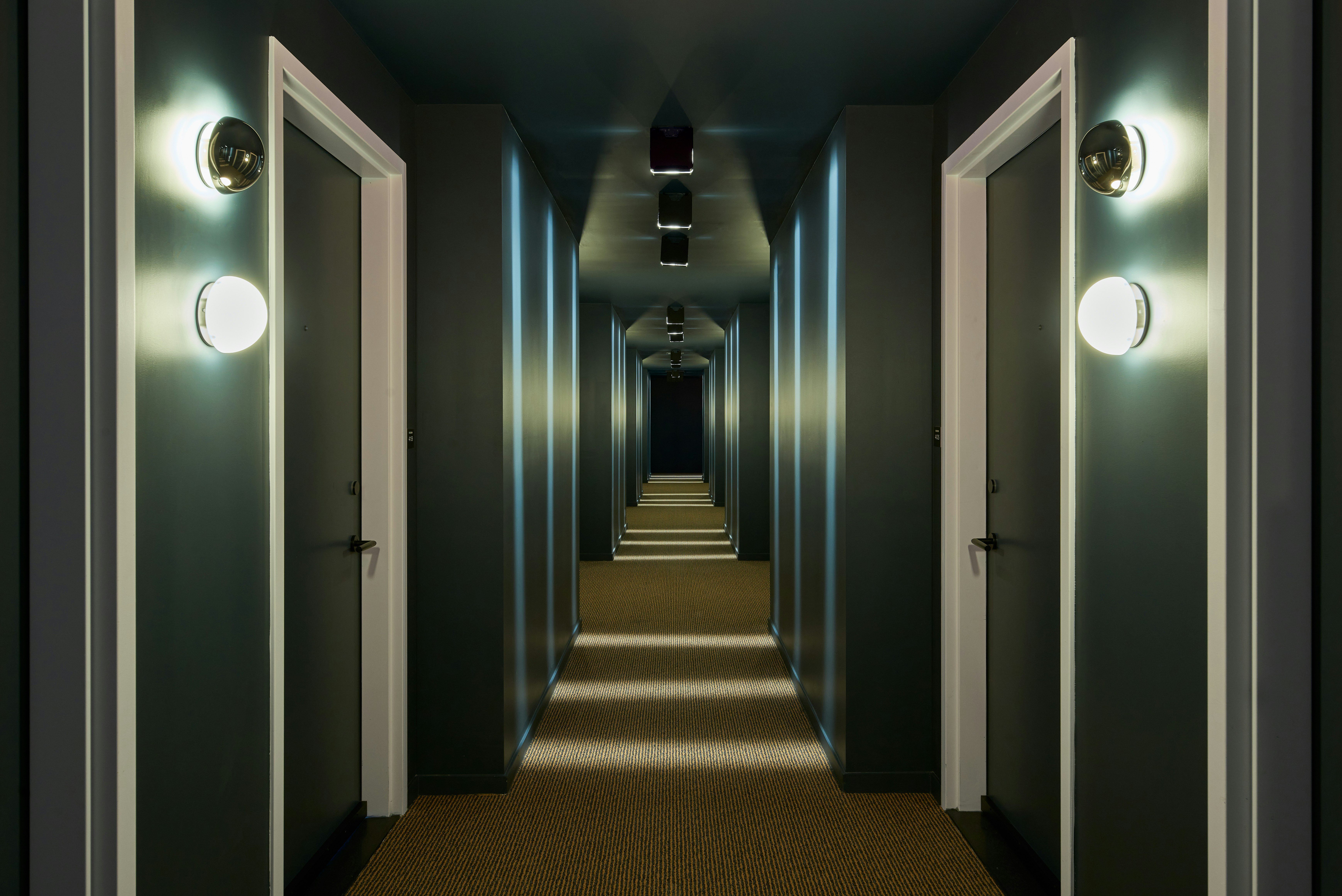 Radio Hotel 12/38