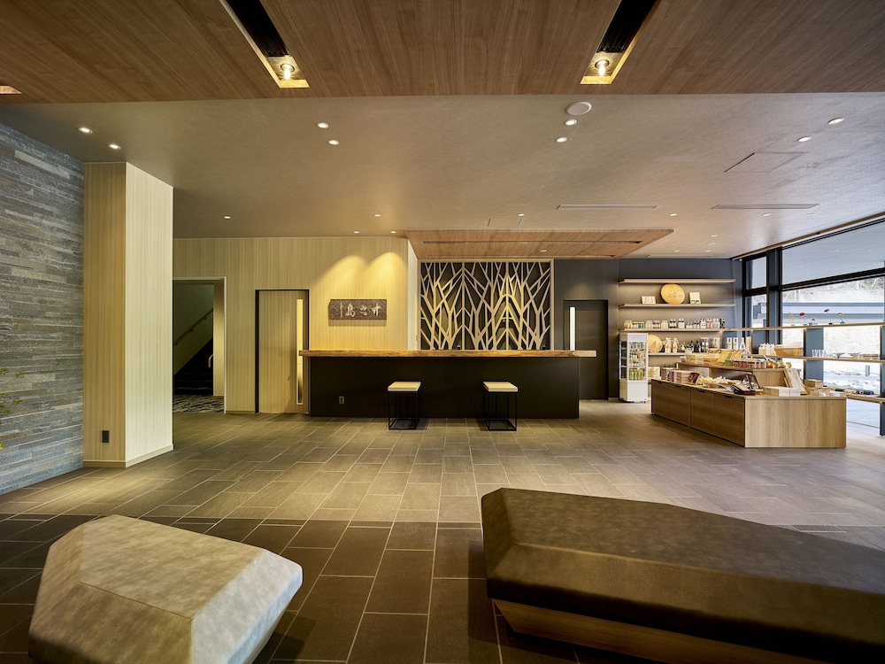 Kumano Bettei Nakanoshima 5/48