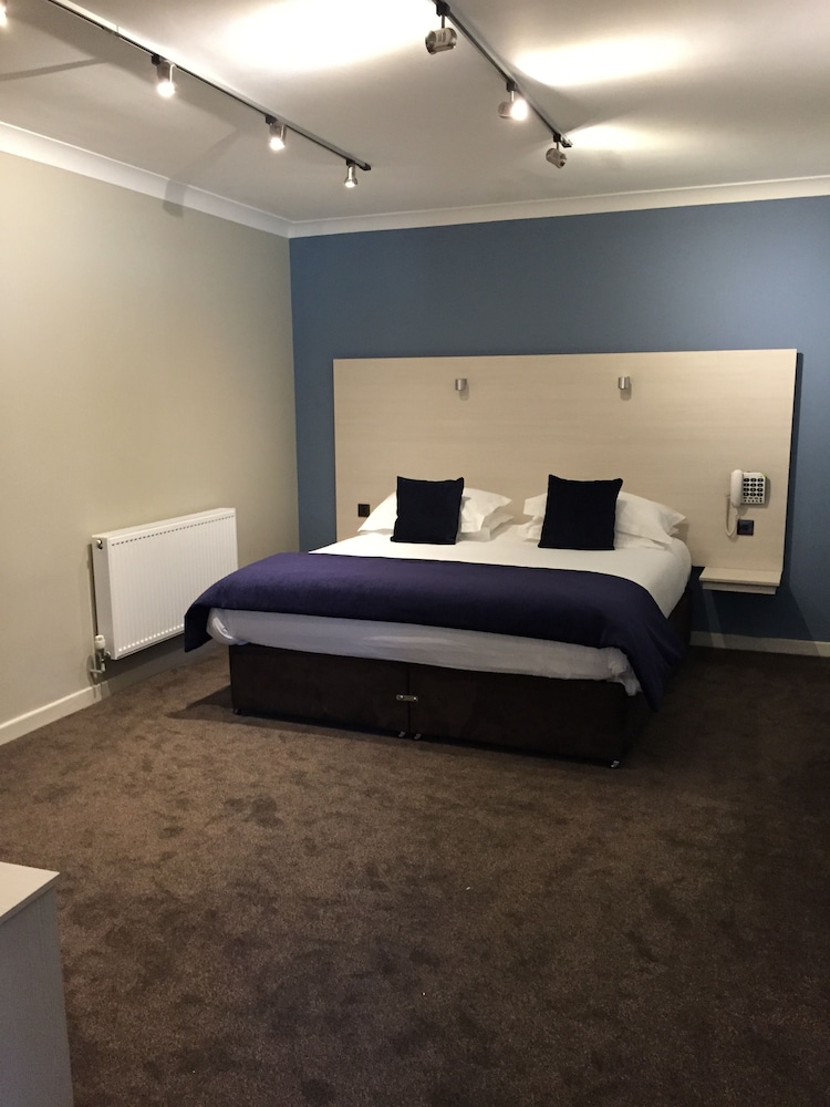 Dalmeny Resort Hotel 21/38