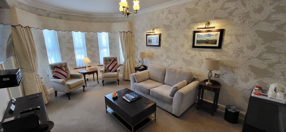 Brook Manor Lodge 17/32