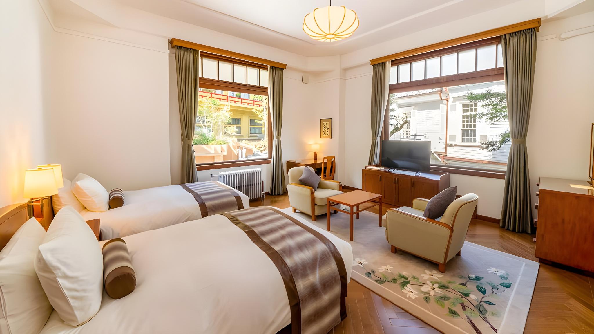 Historical, Deluxe, Twin Beds