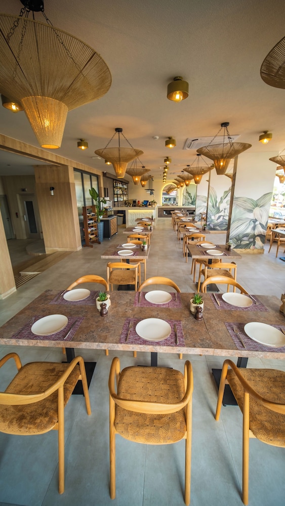 Cimen Hotel 34/50