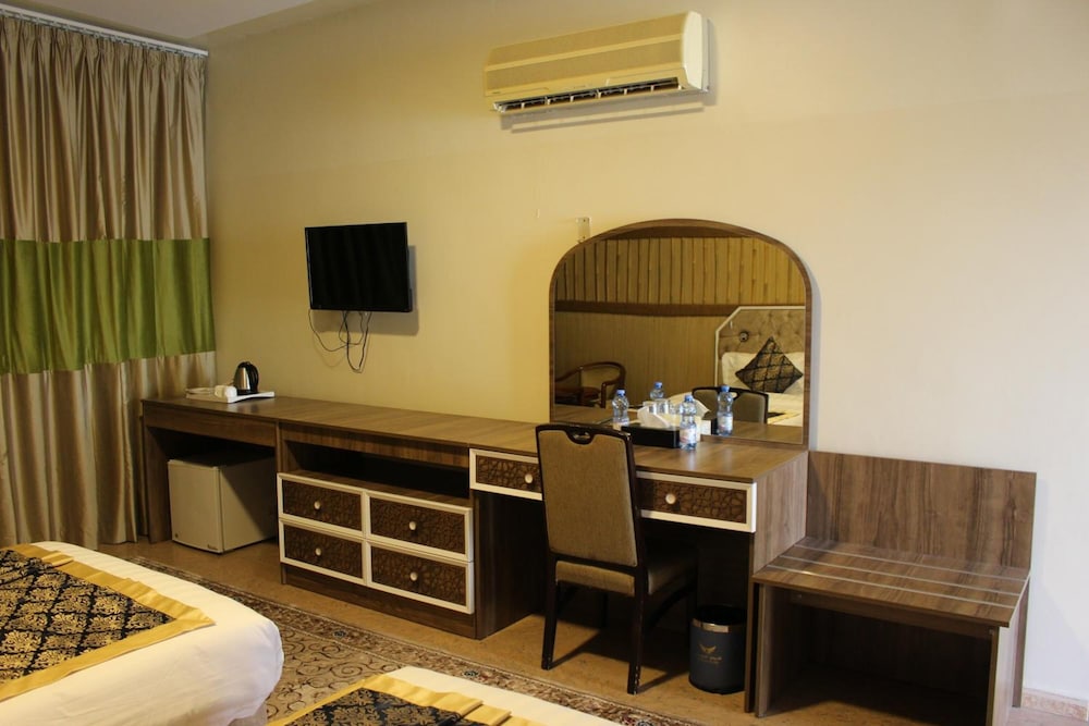 Al Diyar Hotel 35/50