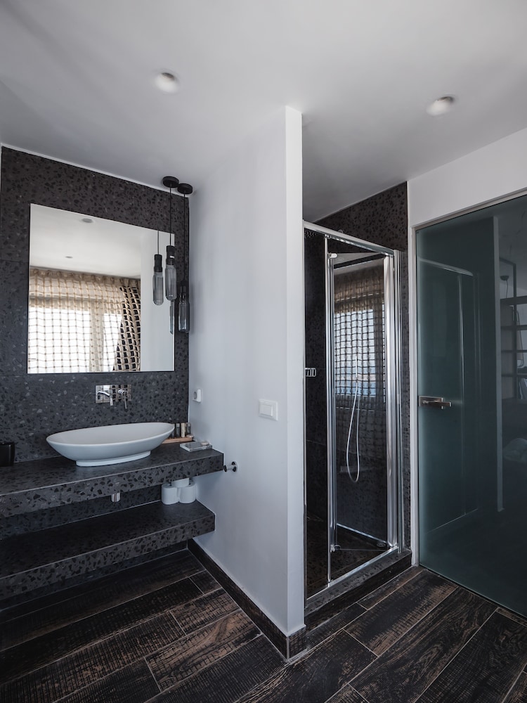 Galaxy Suites Villas 68/68