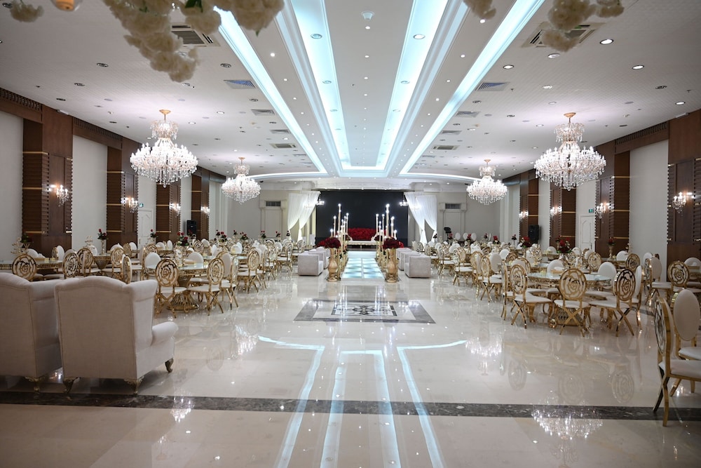 فندق المدينة مريديان(Le Meridien Medina) 10/60