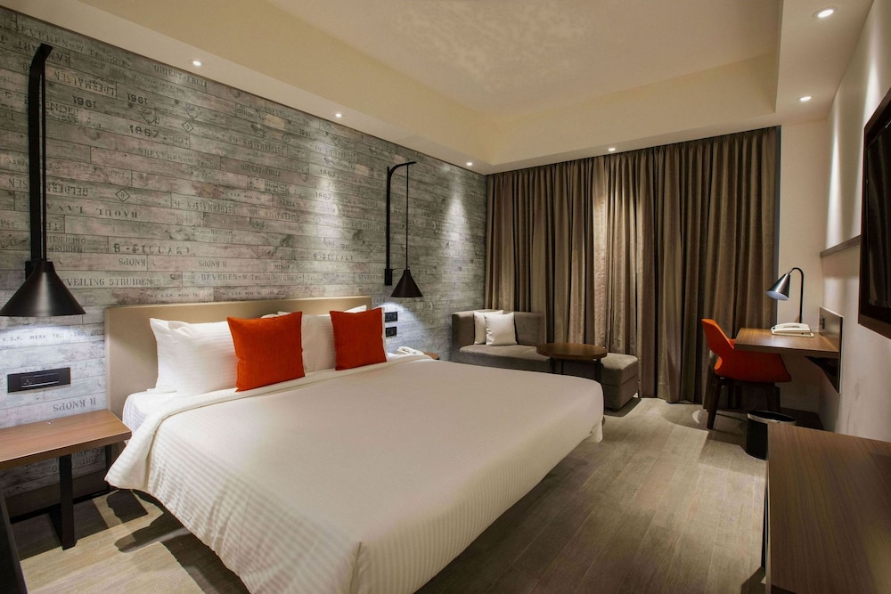 Lemon Tree Premier City Center Pune 13/50