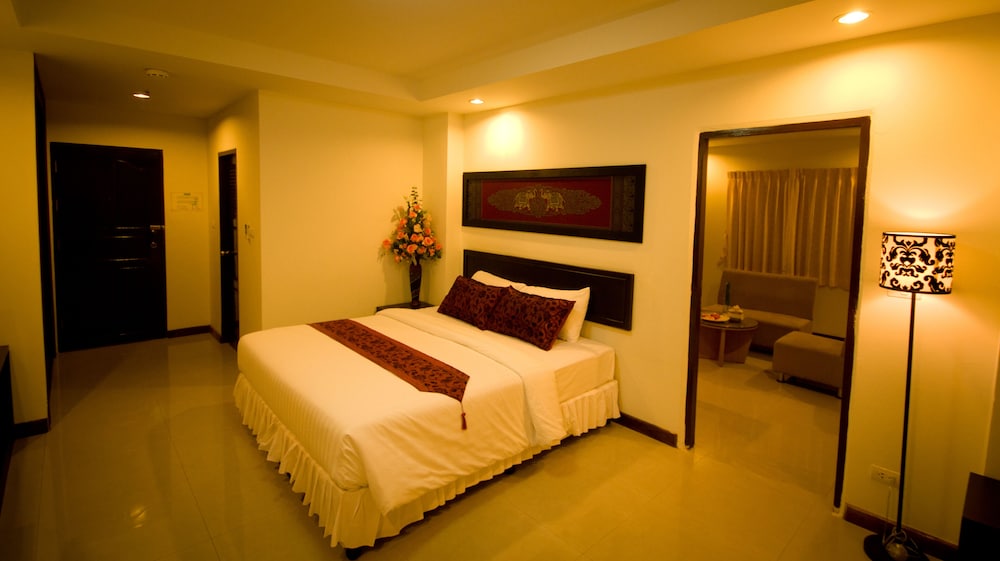 Sinsuvarn Airport Suite 19/67