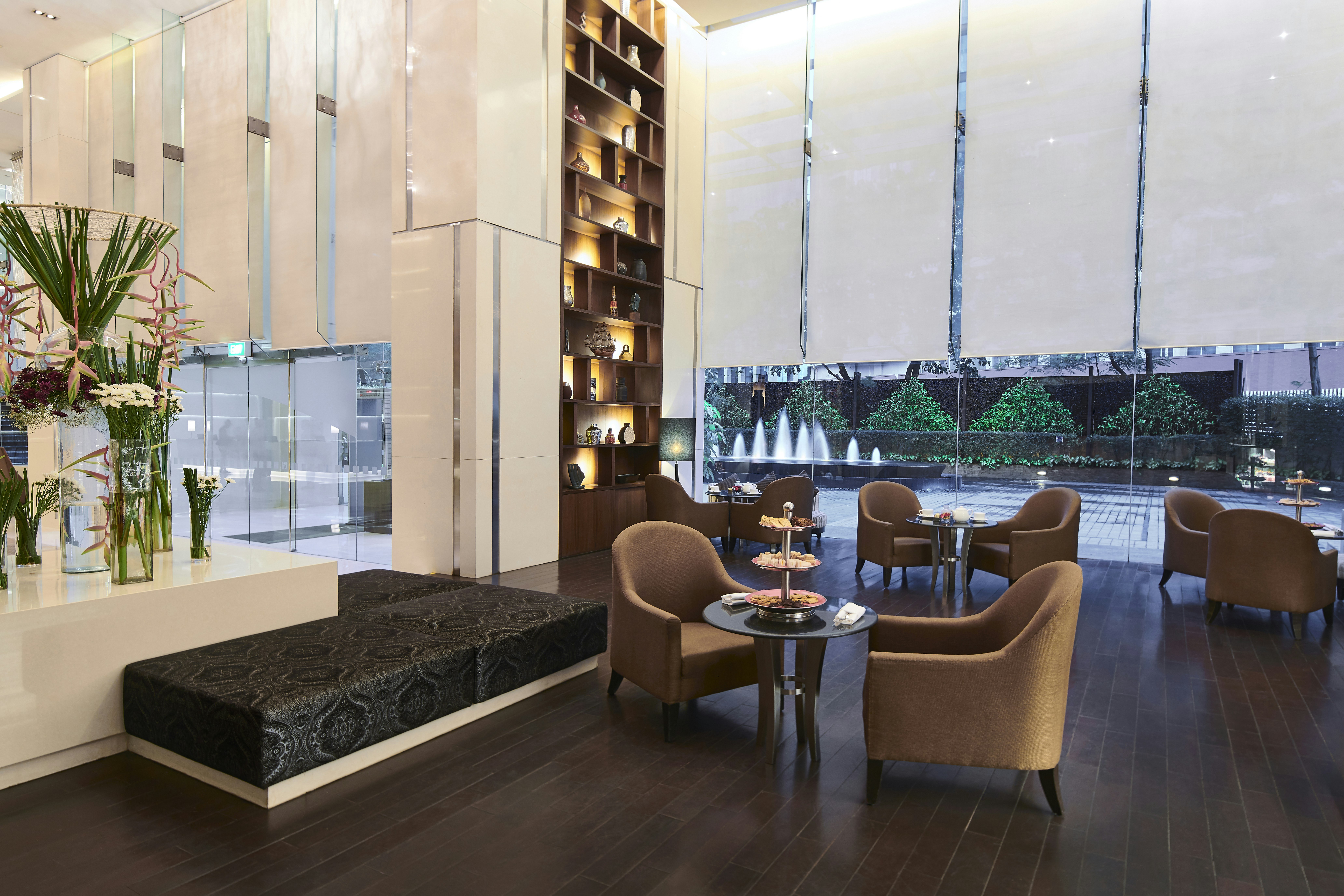 HOLIDAY INN MUMBAI INTERNATIONAL AIRPORT 38/72