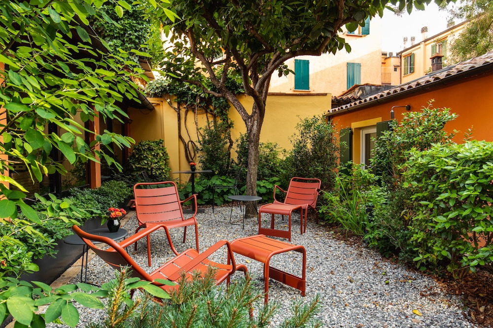Porta San Mamolo Hotel 59/68