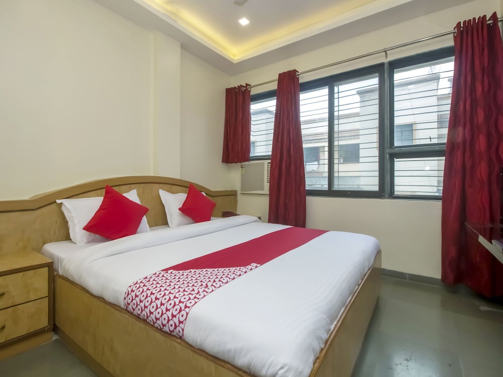 Hotel New Uttam Hira Palace 19/34