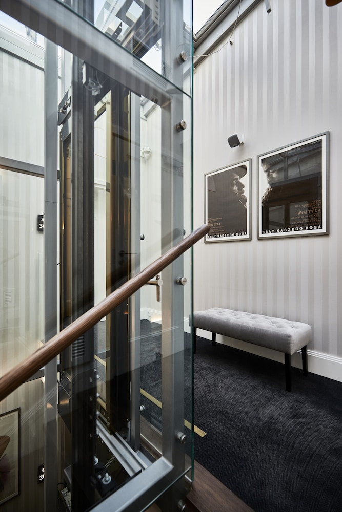 Teatro Hotel 32/50