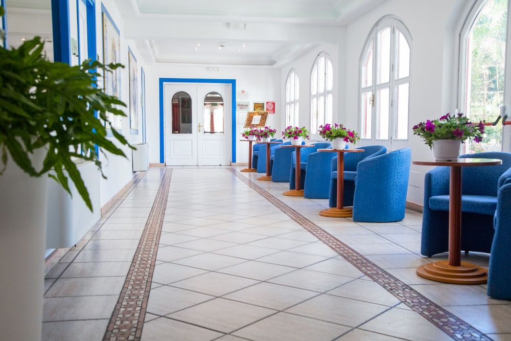 Assinos Palace Hotel 23/28