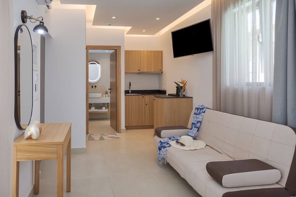Galazio Beach Resort 44/68
