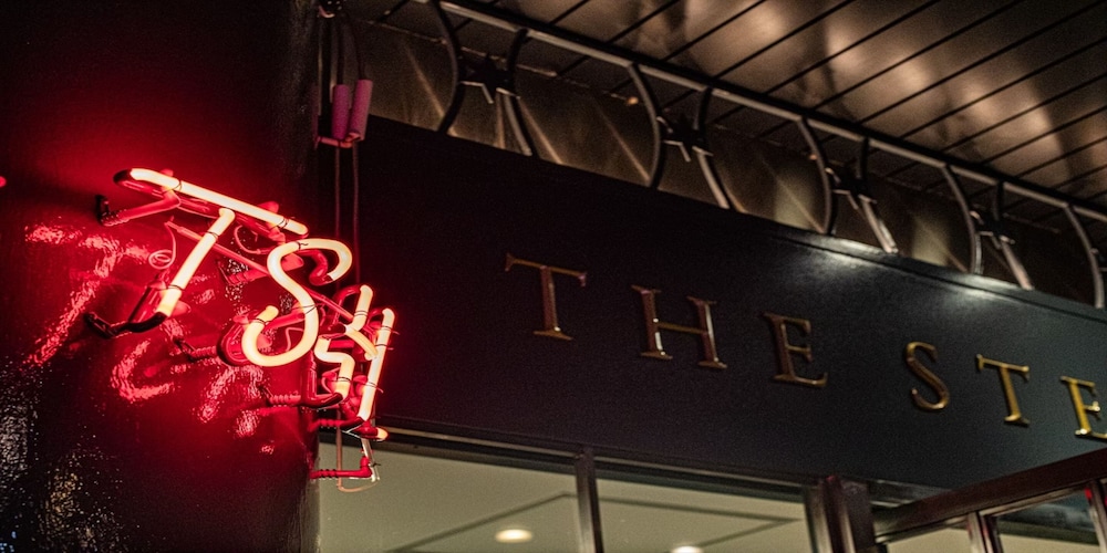 The Steel House (Ex Harmonie Cinq Hotel) 23/41