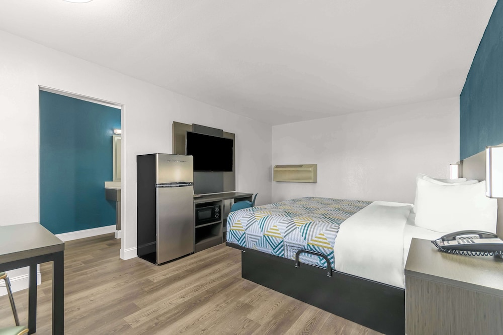 Studio6 Suites Madera, CA - Yosemite 29/51