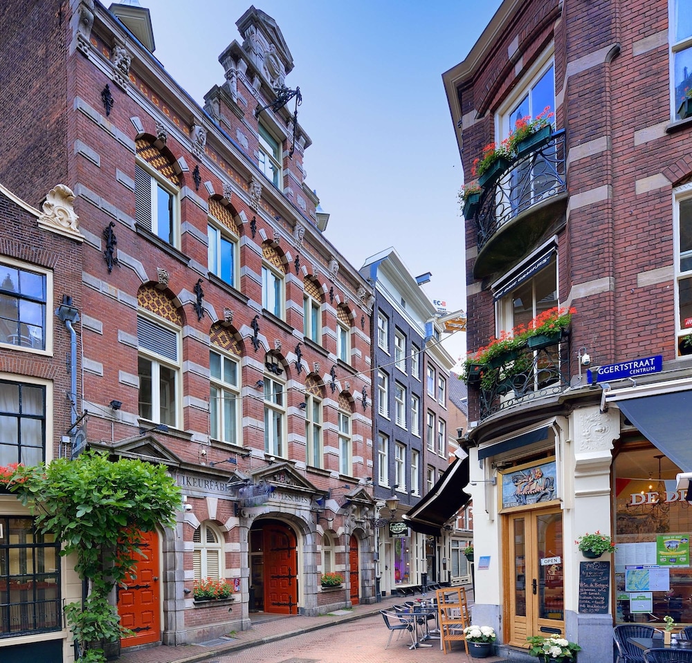 BEST WESTERN DAM SQUARE INN in AMSTERDAM