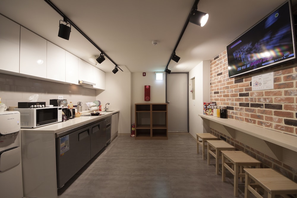K-Guesthouse Myeongdong 4 31/42