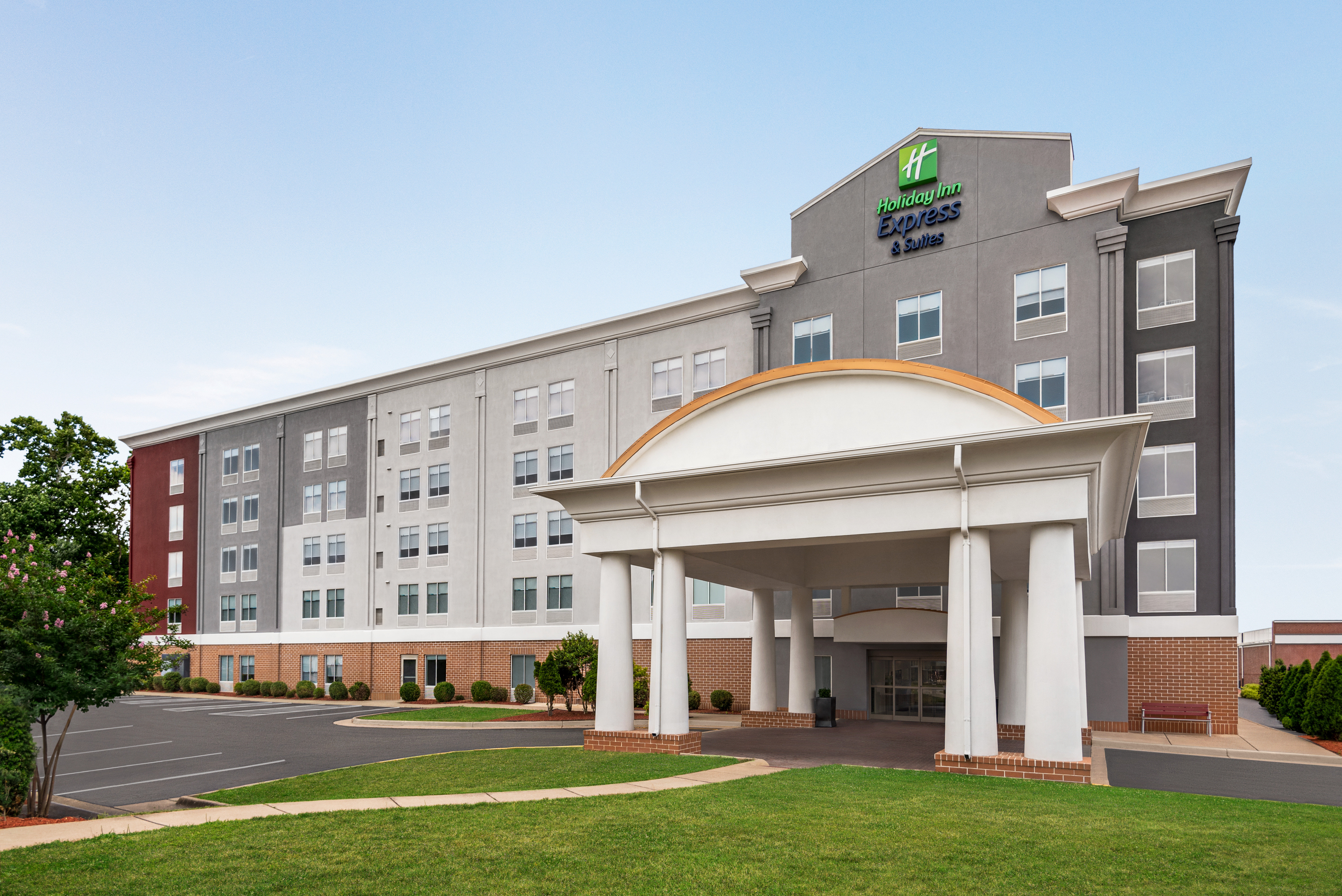Holiday Inn Express Hotel And Suites Fredericksburg 3/44