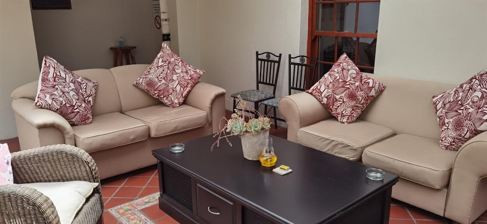 137 High Street Guest House 22/48