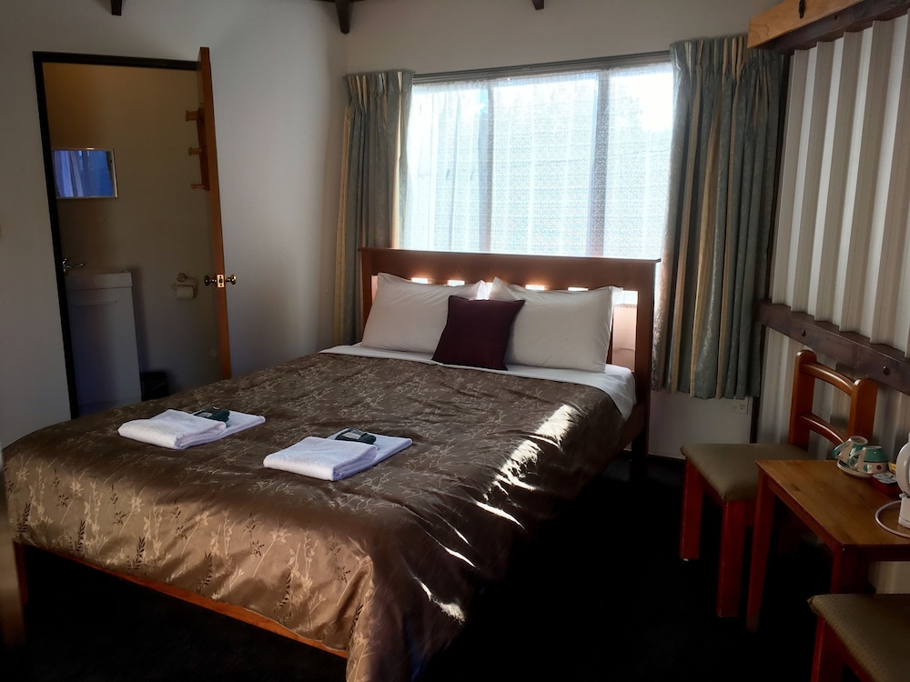 Pure Motel & Guest House 14/75