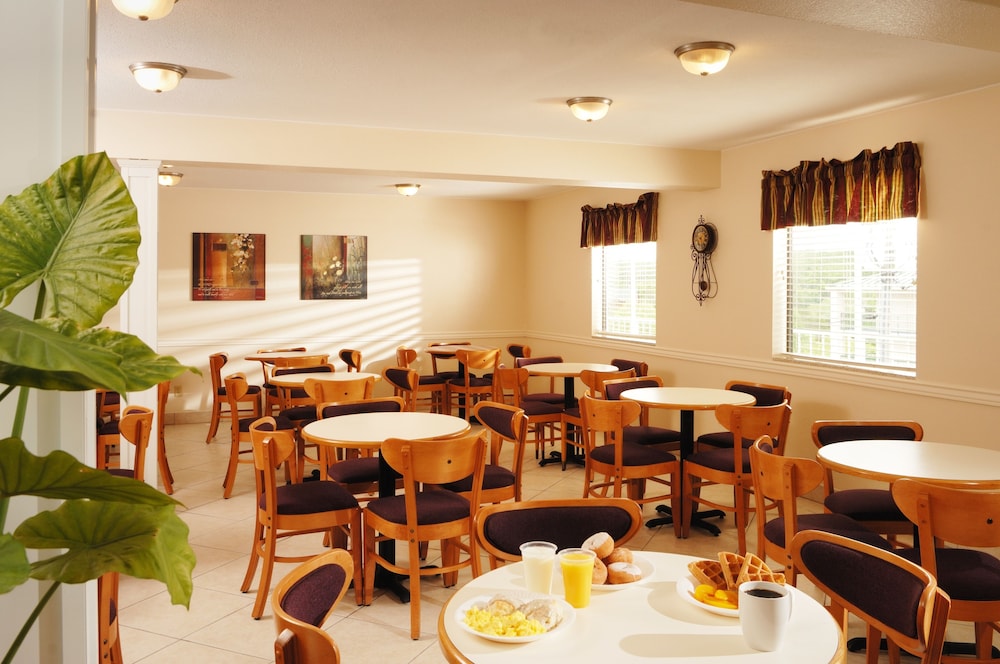 Whispering Hills Inn 30/35