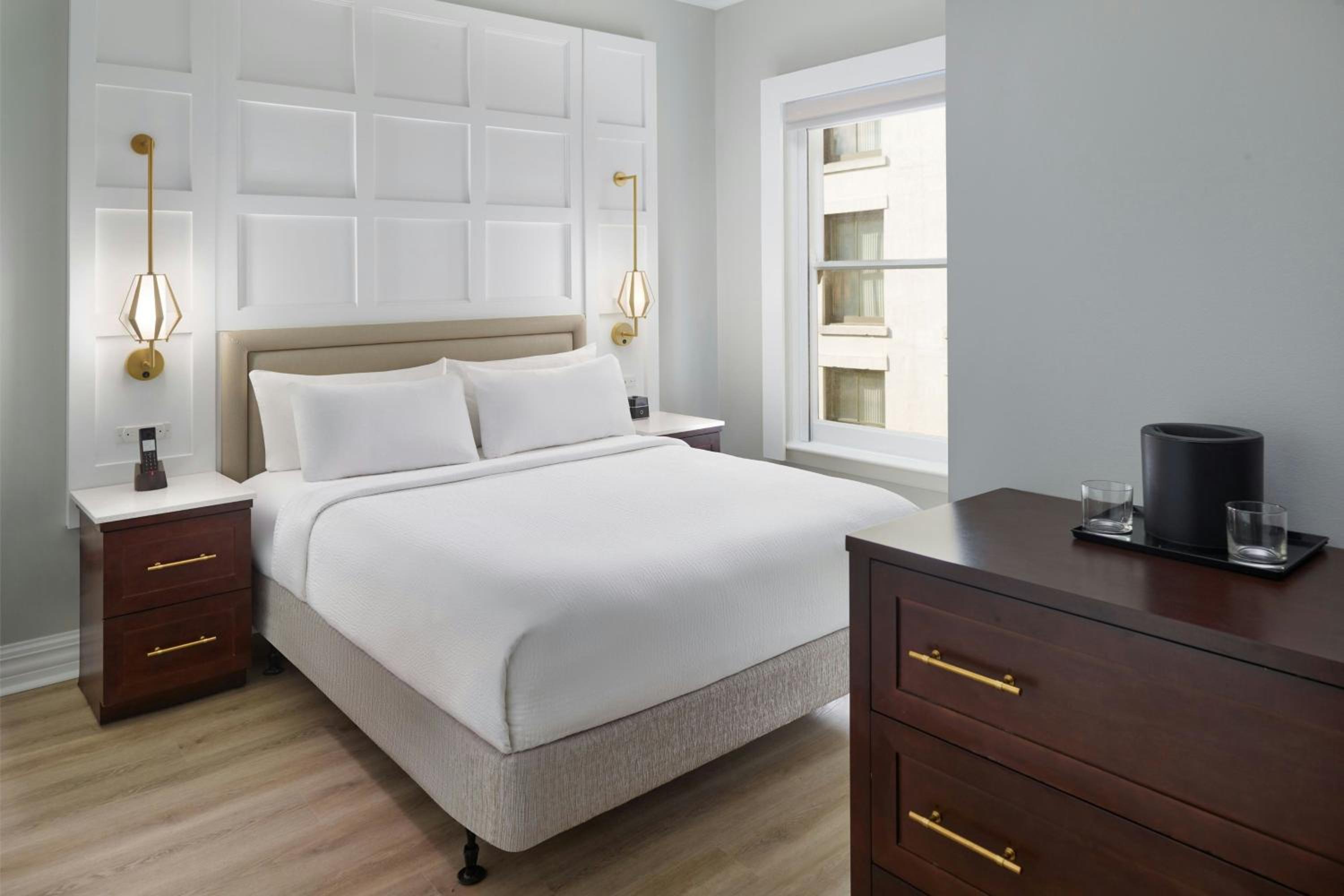 Room at Courtyard By Marriott New Orleans French Quarter/Iberville, NEW ORLEANS - LA