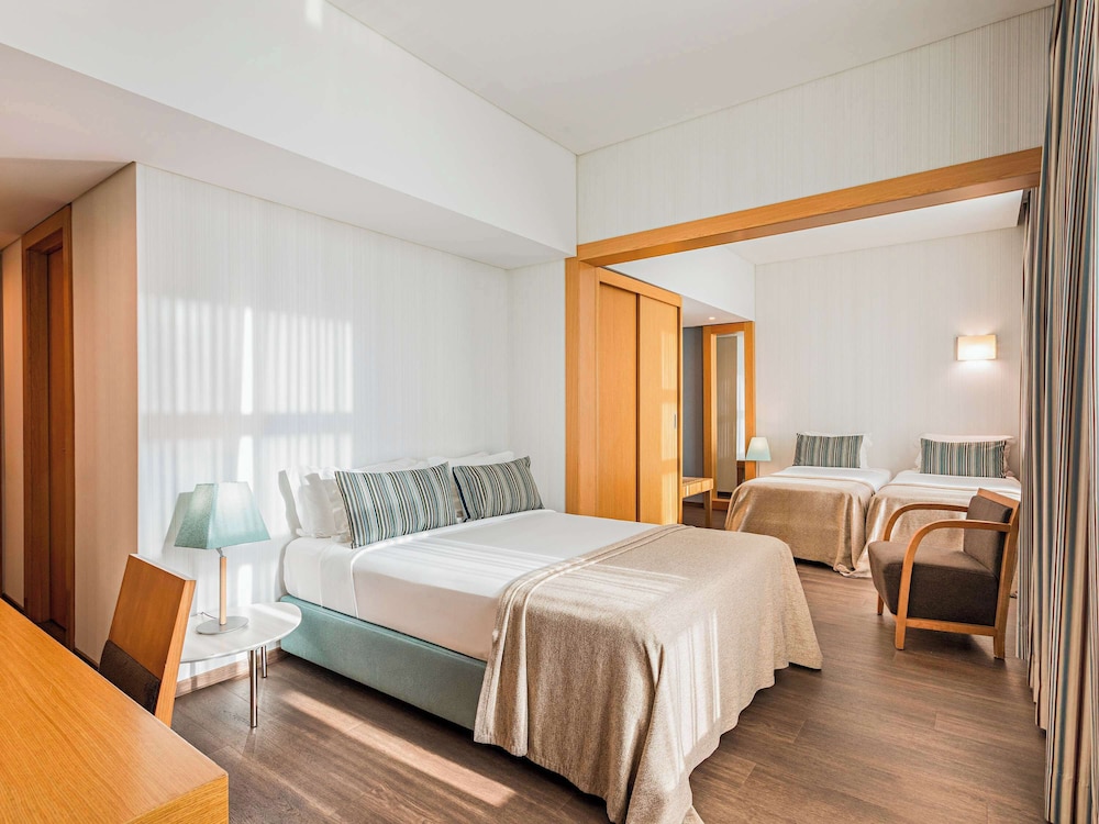 Mercure Lisboa Almada 18/50