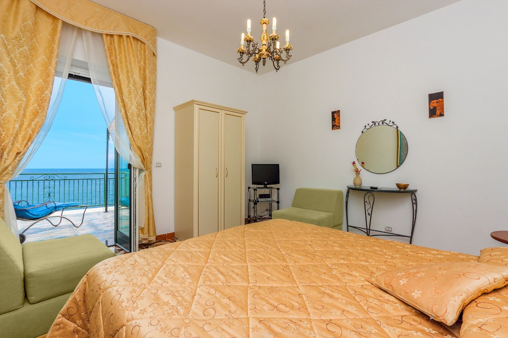 Hotel Villa Maria Pia 16/73