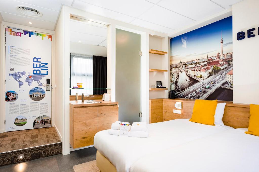 Urban, Twin Beds
