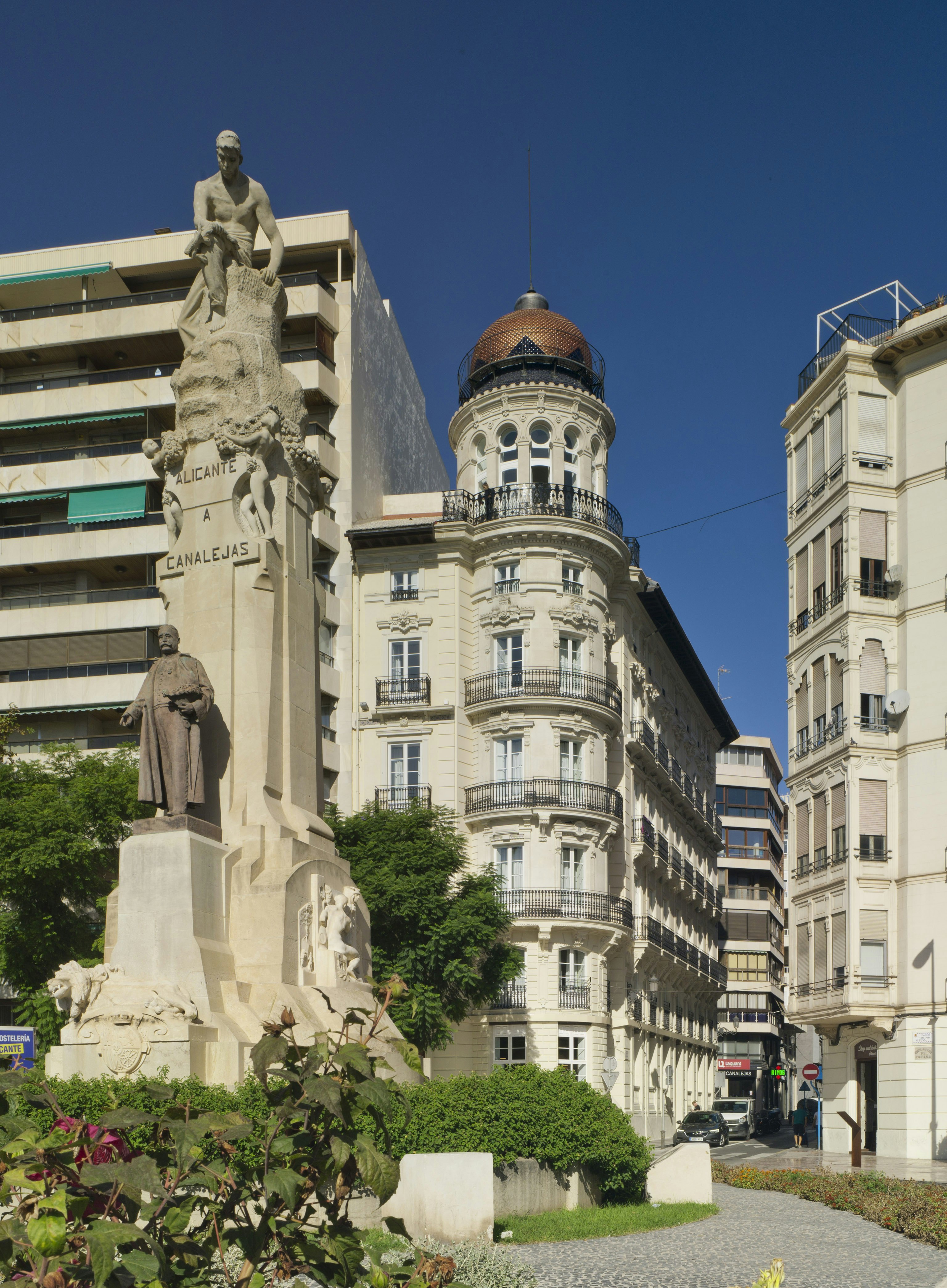Casa Alberola Alicante Curio Collection by Hilton 8/12
