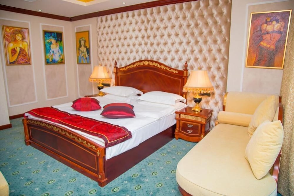 Golden Coast Hotel photo5