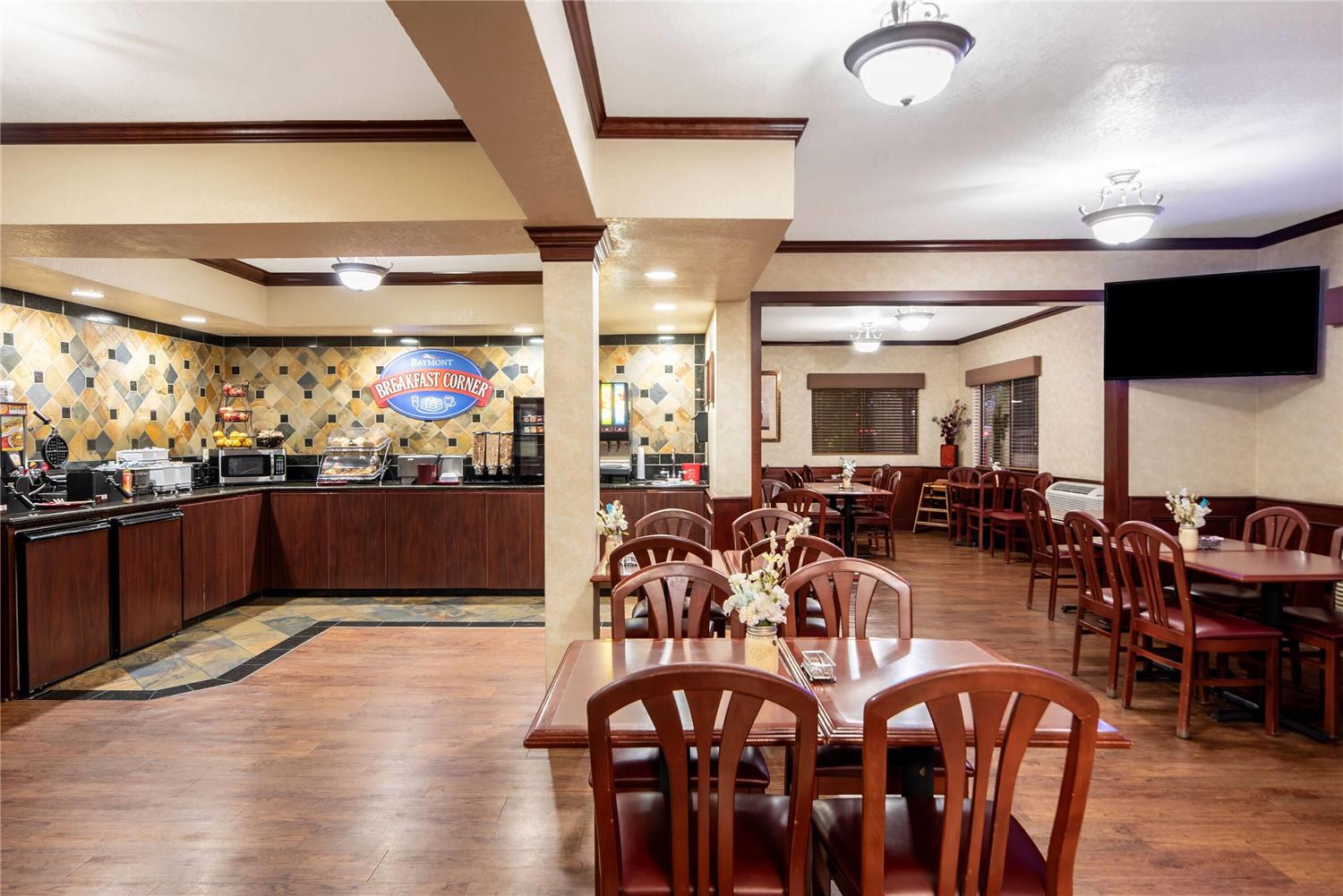 Baymont by Wyndham Yakima Riverfront 39/51