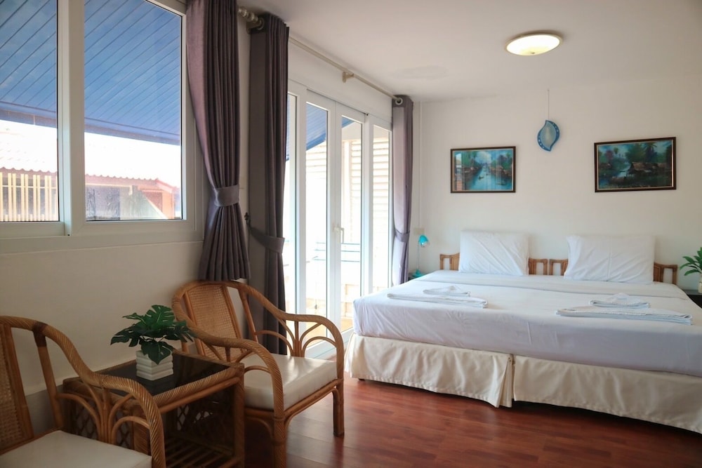 Sunshine Guest House Hua Hin 12/50