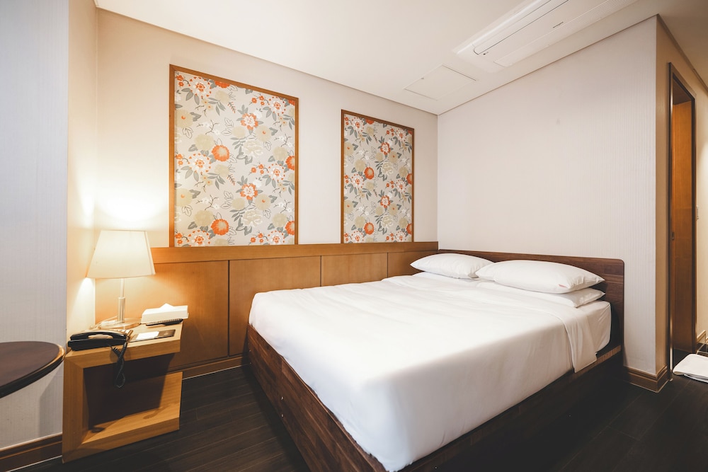 Sunset Hotel 21/50