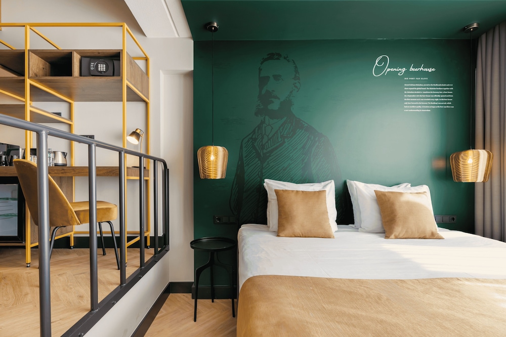 COMFORT, QUEEN BED