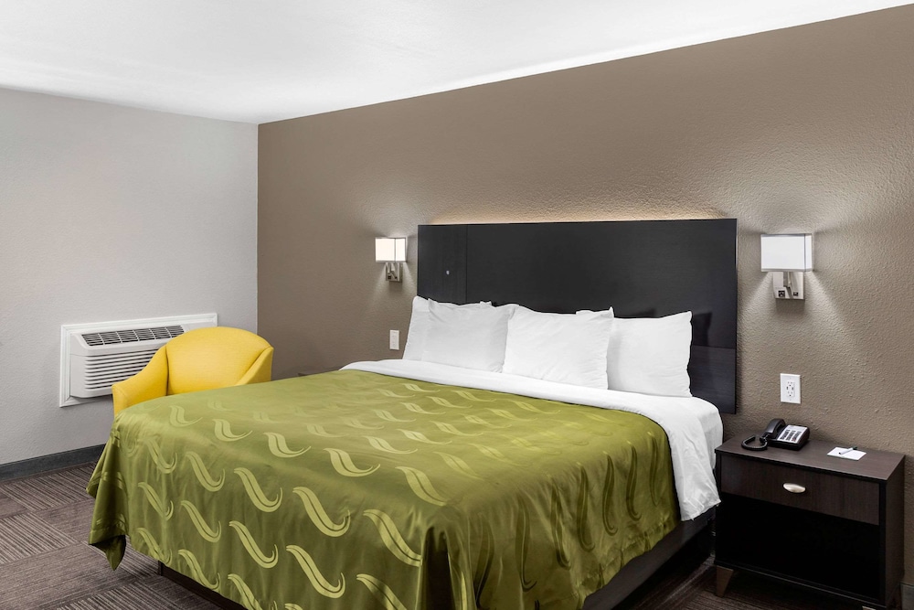 Quality Inn Kettleman City near Hwy 41 14/36