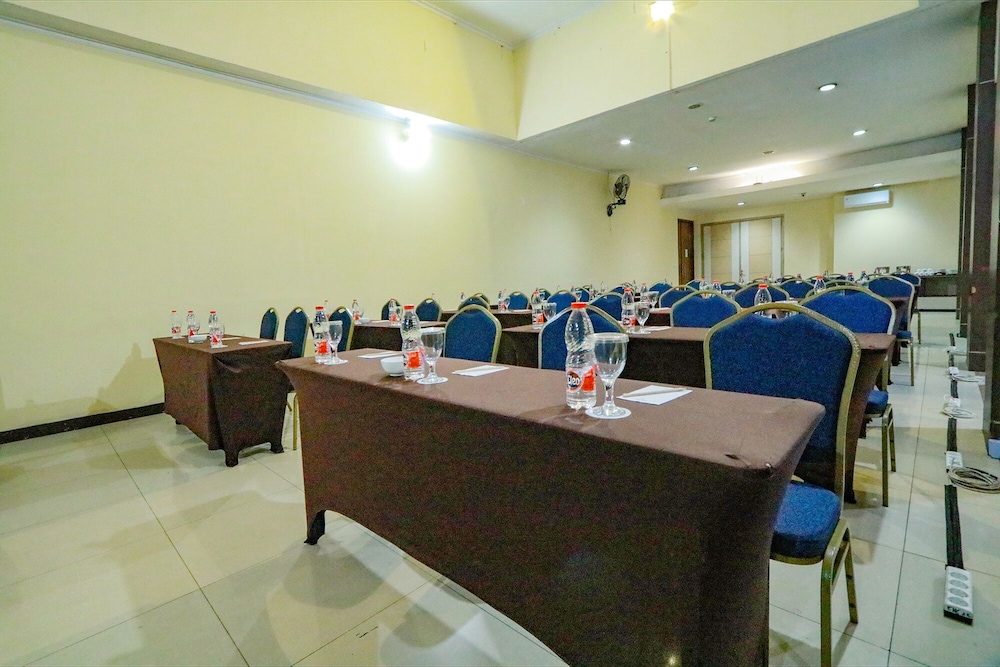 Hotel Marlin Pekalongan by Dafam Hotels 62/69