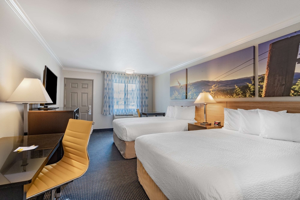 Days Inn By Wyndham Winnemucca 27/56