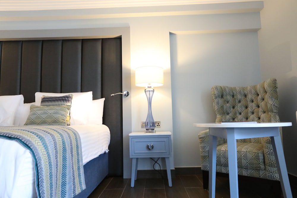 The Eliott Hotel 12/39