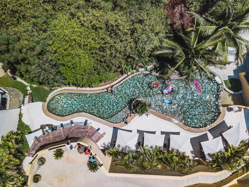 Celeste Beach Residences Huatulco Curamoria Collection 37/50