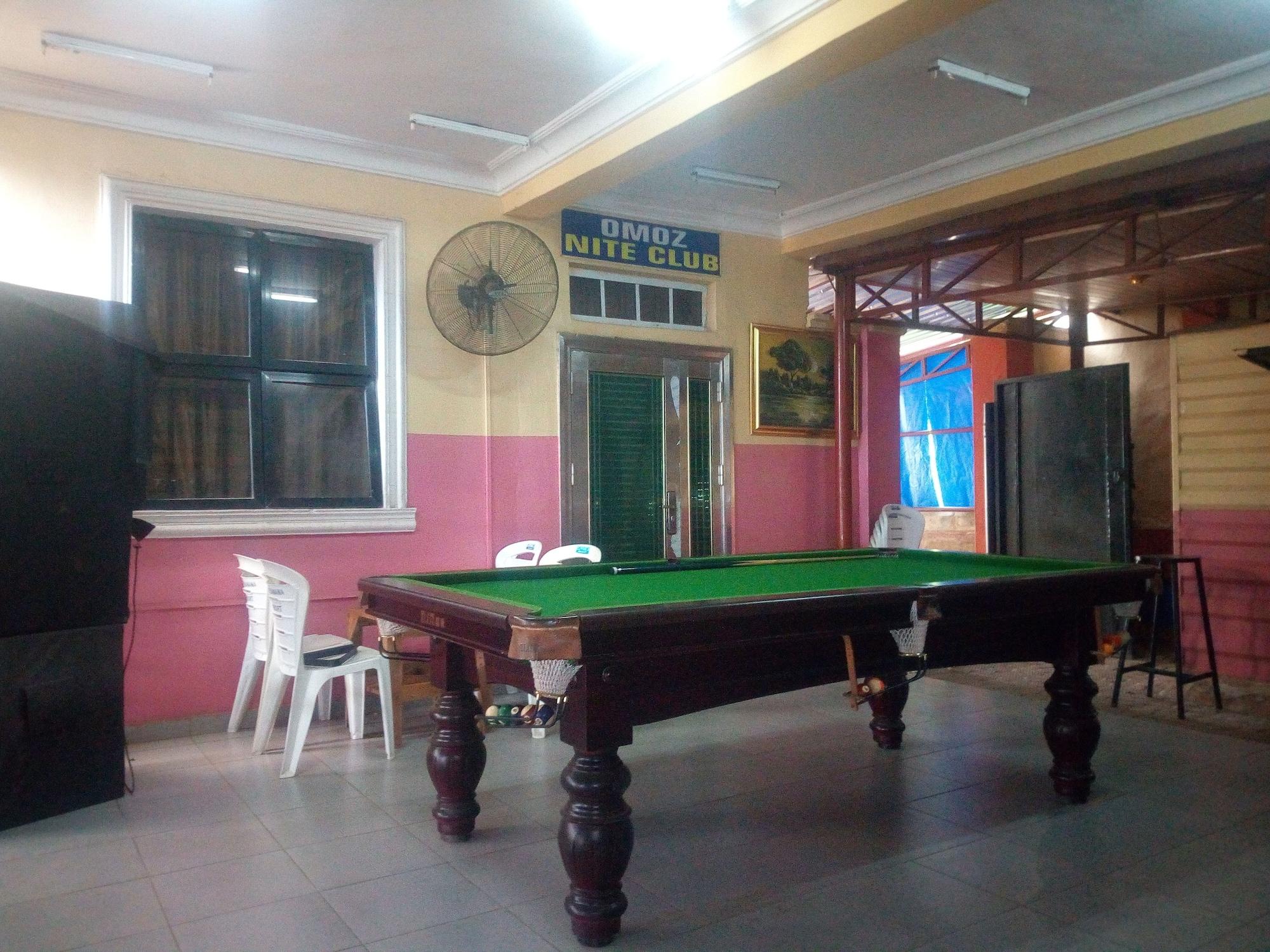 Blue Banana Resorts 13/18