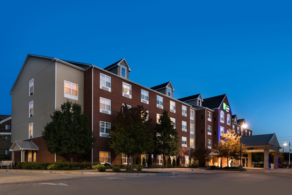 Holiday Inn Express Hotel & Suites St. Louis West-O Fallon 3/71