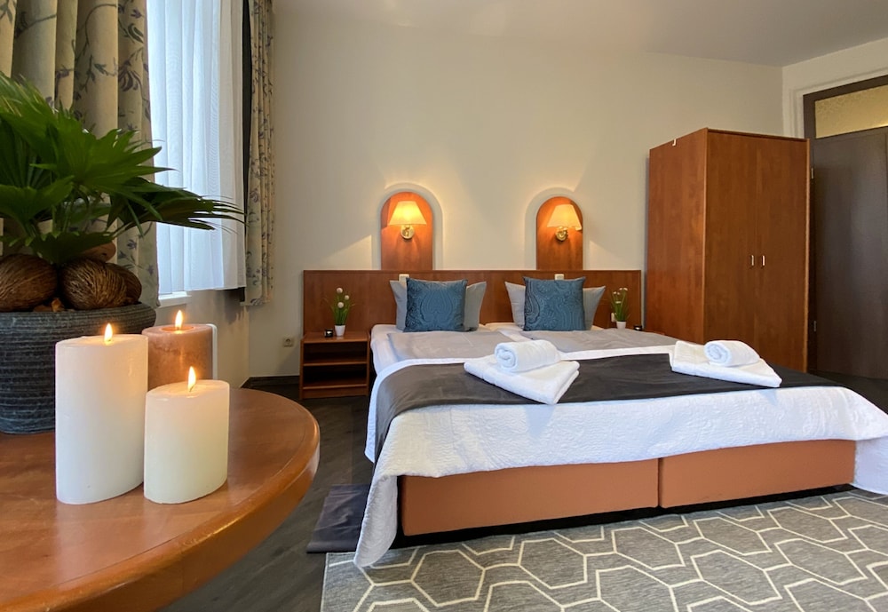 Regiohotel Quedlinburger Hof 27/57