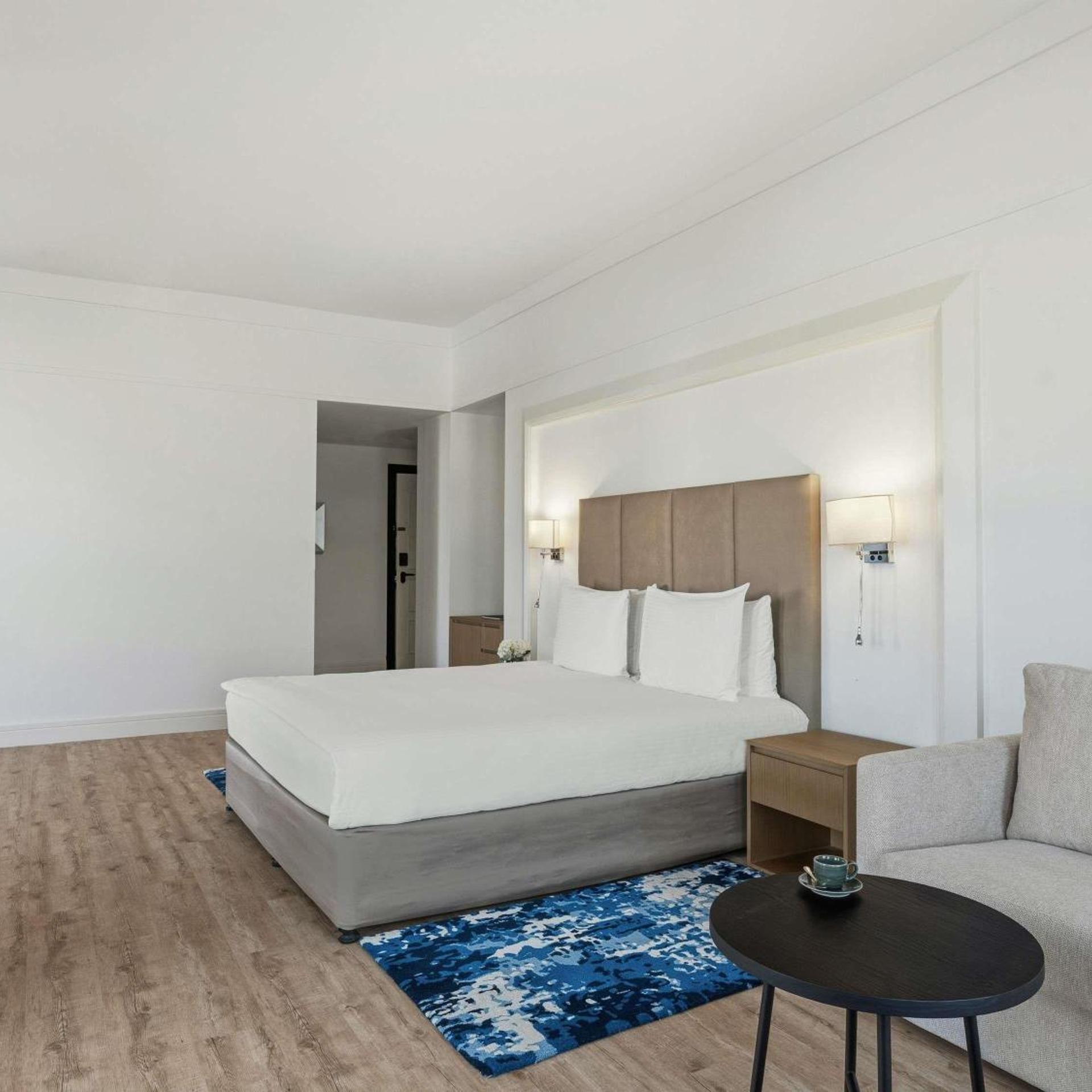 Premium, King Bed, Pool or Sea View