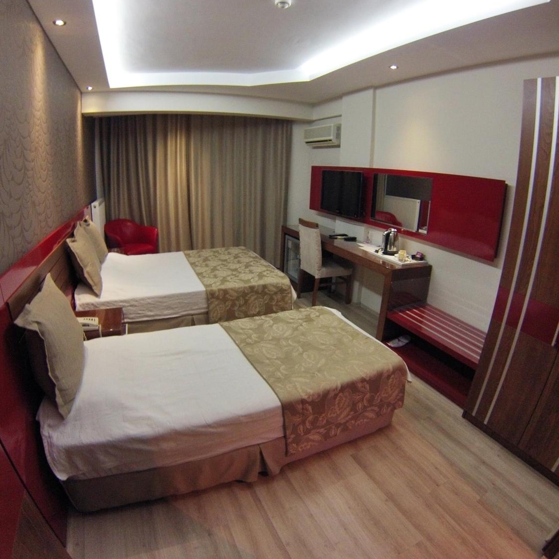 Anil Hotel 25/56