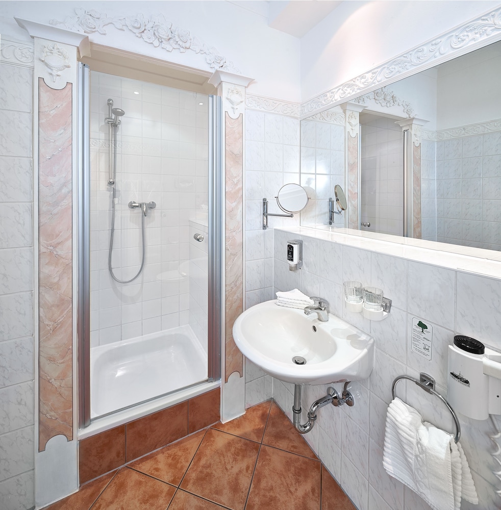 City Partner Hotel Adria 35/84